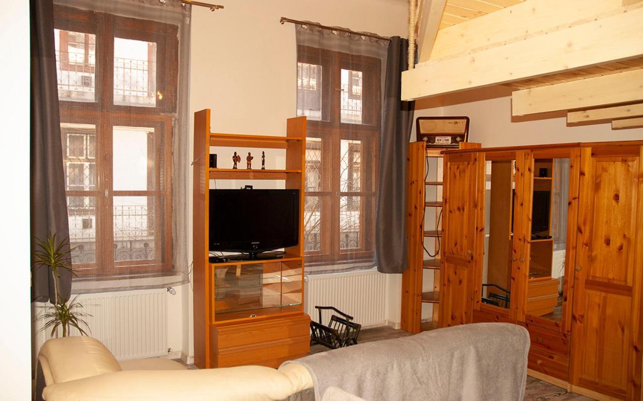 Western Apartman Budapest Esterno foto