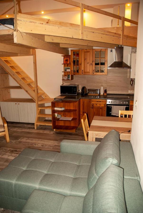 Western Apartman Budapest Esterno foto