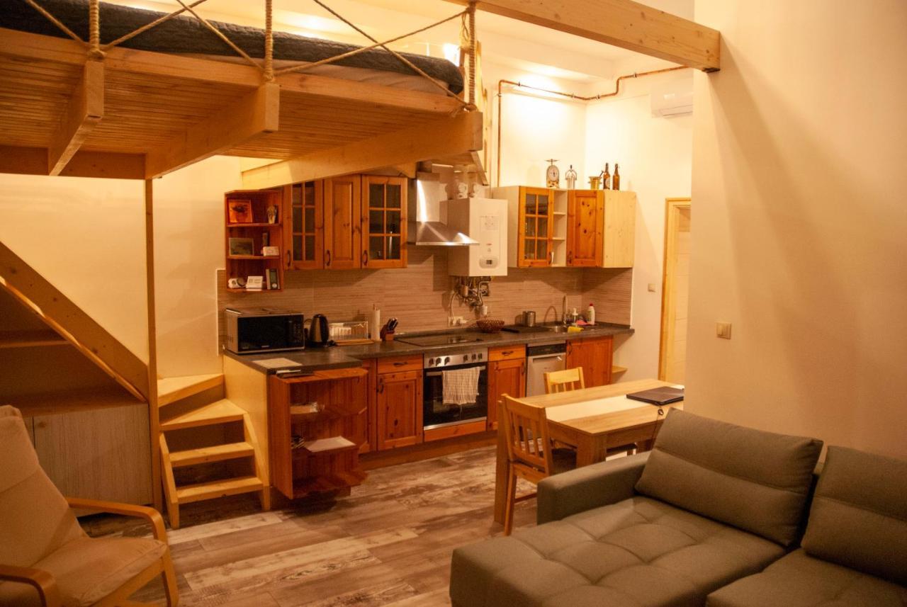 Western Apartman Budapest Esterno foto